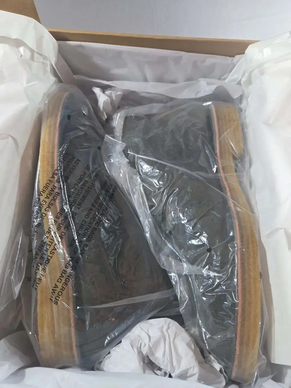 Vince Men's Olive Suede Chukka Boots